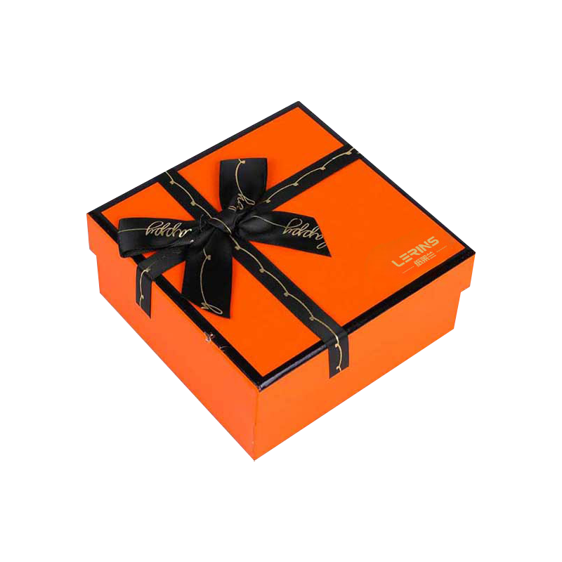 Boîte d'emballage à vêtements d'orange