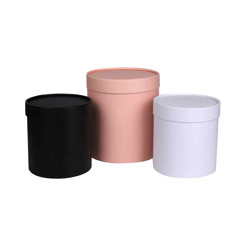 Papier de couleur unie avec couvercle métallique