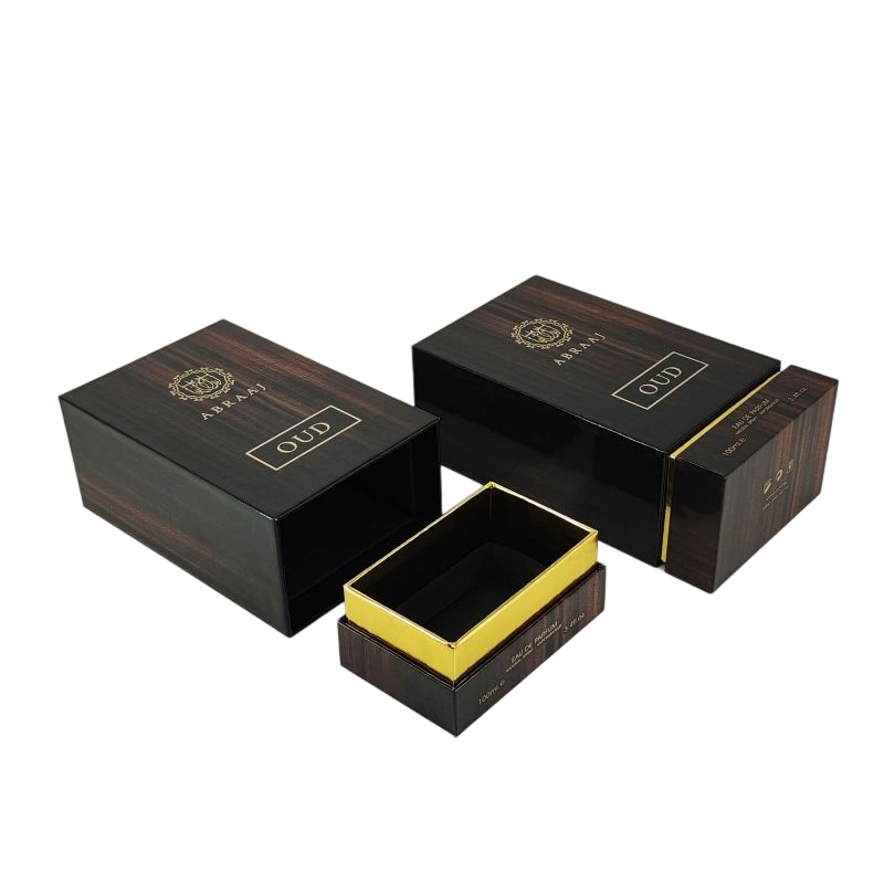 Emballage de parfum rigide artisanal avec détaillant en feuille d'or et insert en mousse EVA HP019