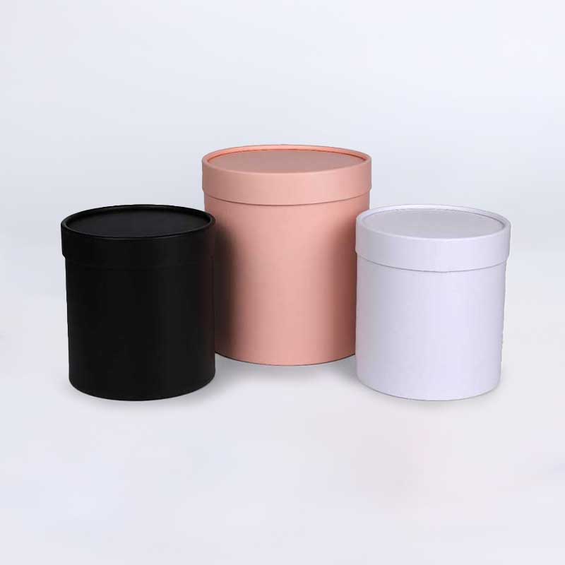 Papier de couleur unie avec couvercle métallique